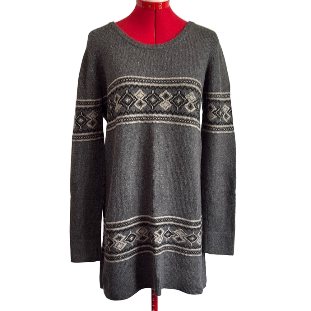 Gray Patterned Crew Neck Sweater